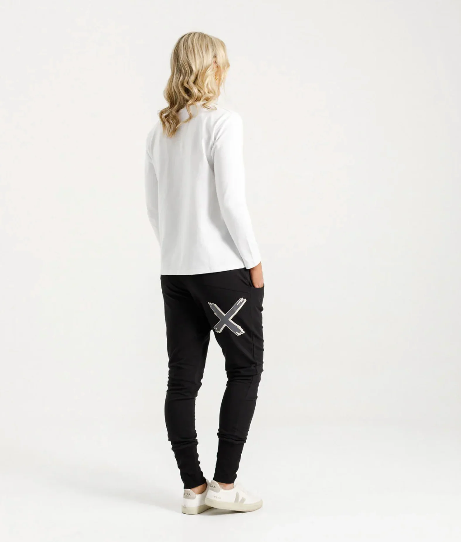 Apartment Pants Winter - Black with Shadow X - Image 4