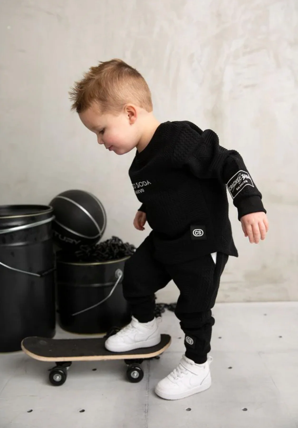 Asher Textured Crew - Black - Image 3