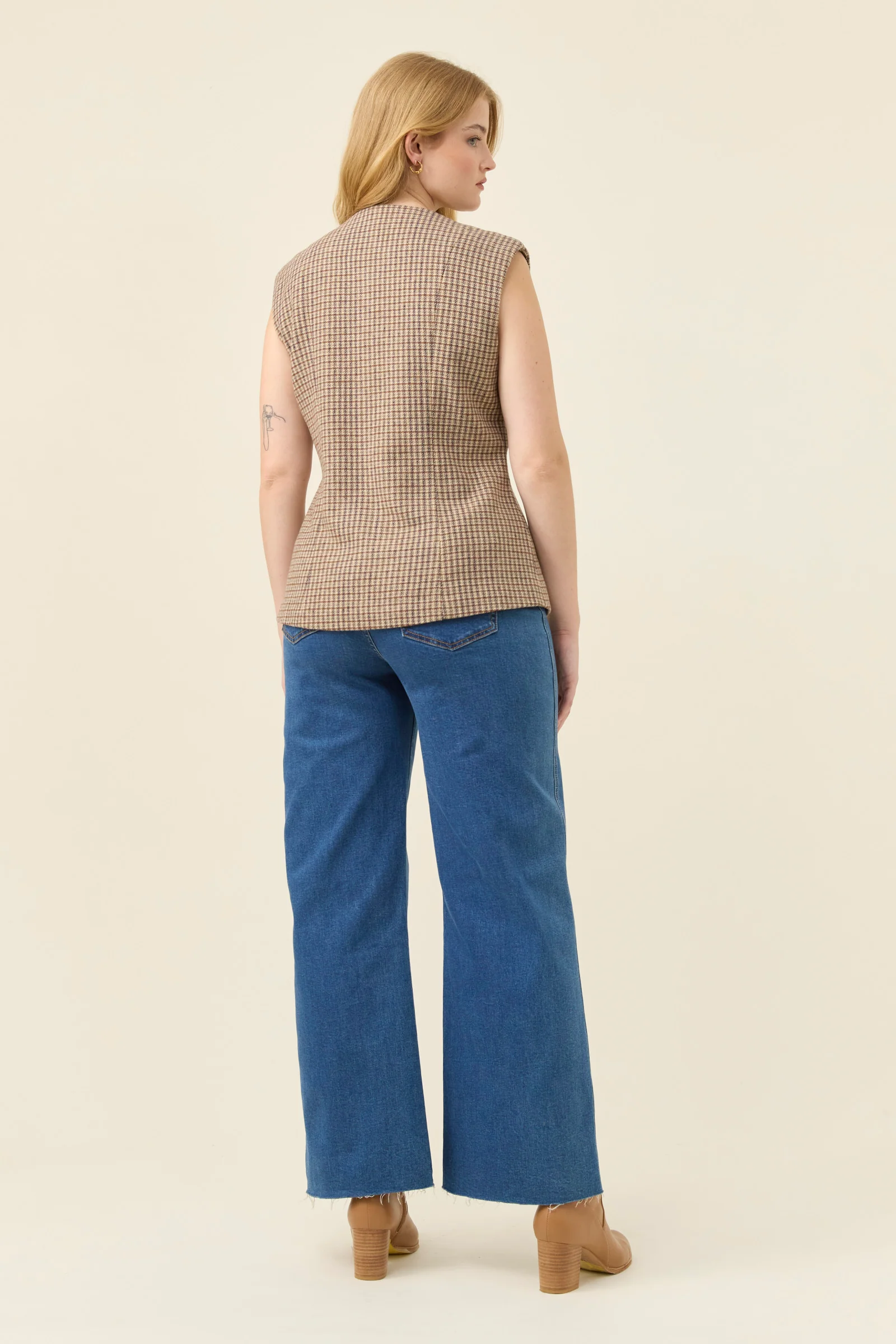 Cassidy Vest - Taupe - Image 5