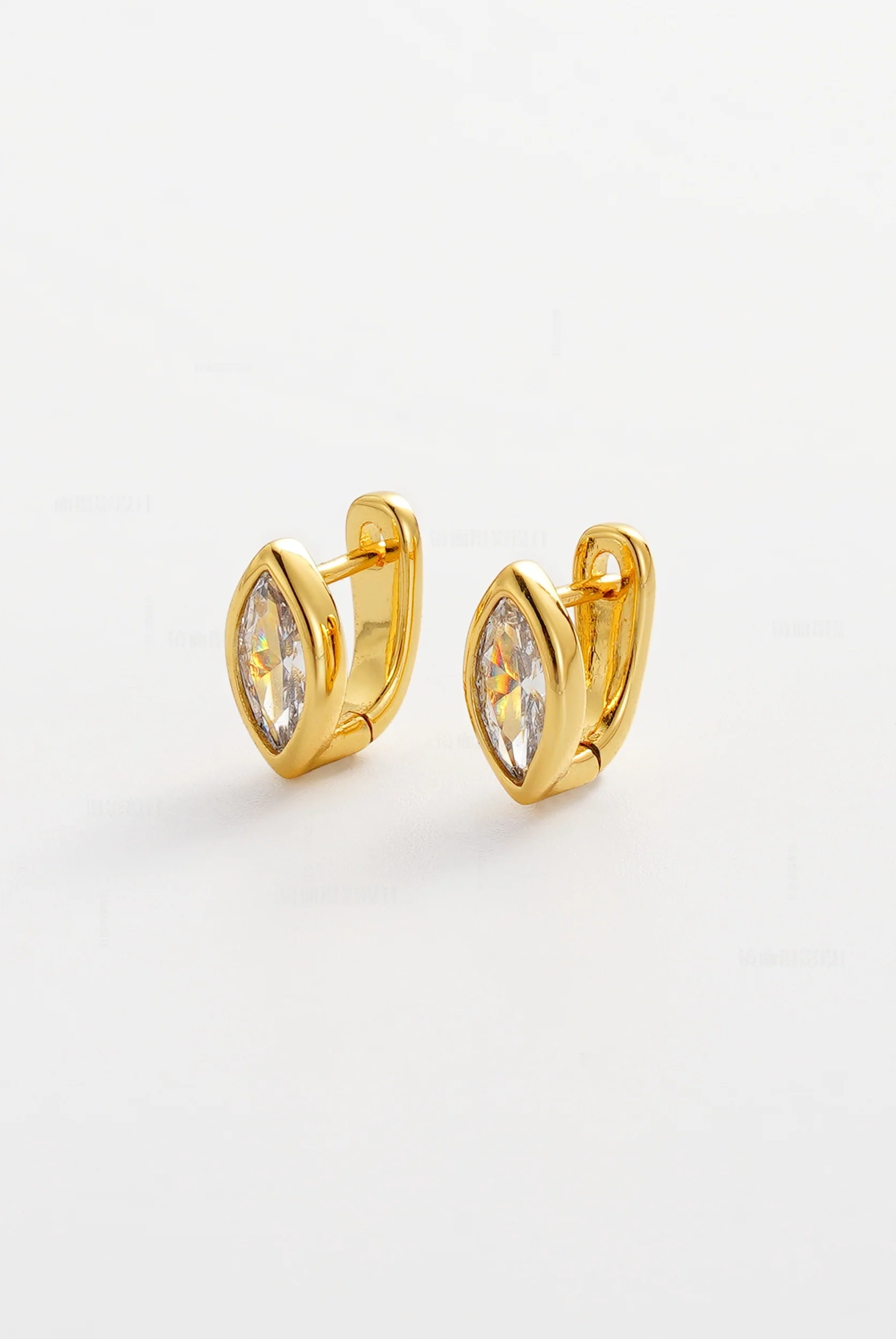 Eden Huggie - Gold
