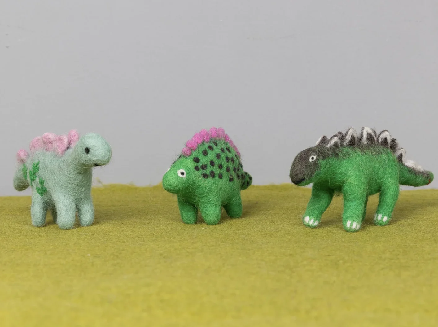 Felt Stegosaurus - Black Dots/Pink Spikes