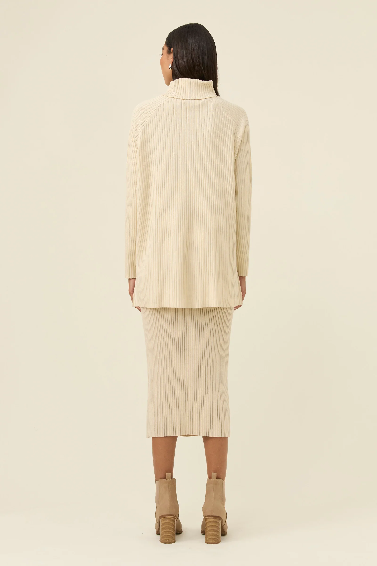Juno Relaxed Roll Neck Jumper - Canvas - Image 4