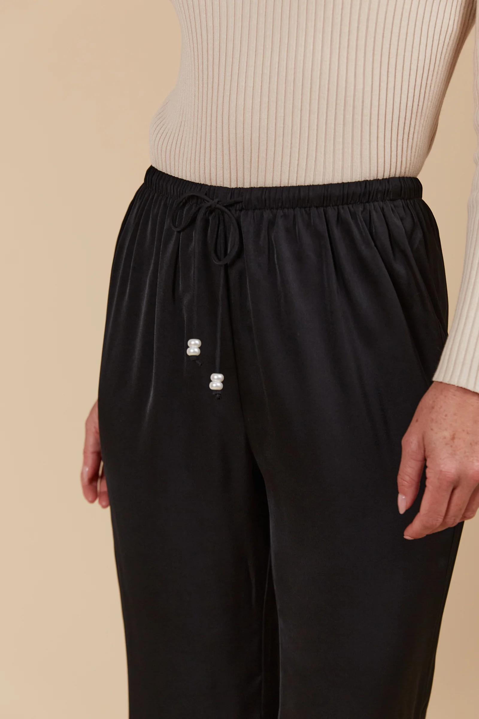 Maia Pant - Onyx - Image 5