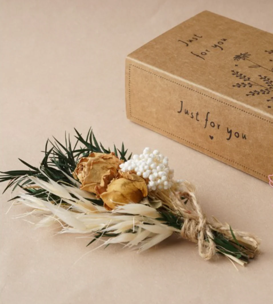 Mini Dried Flower Bouquet - Image 3