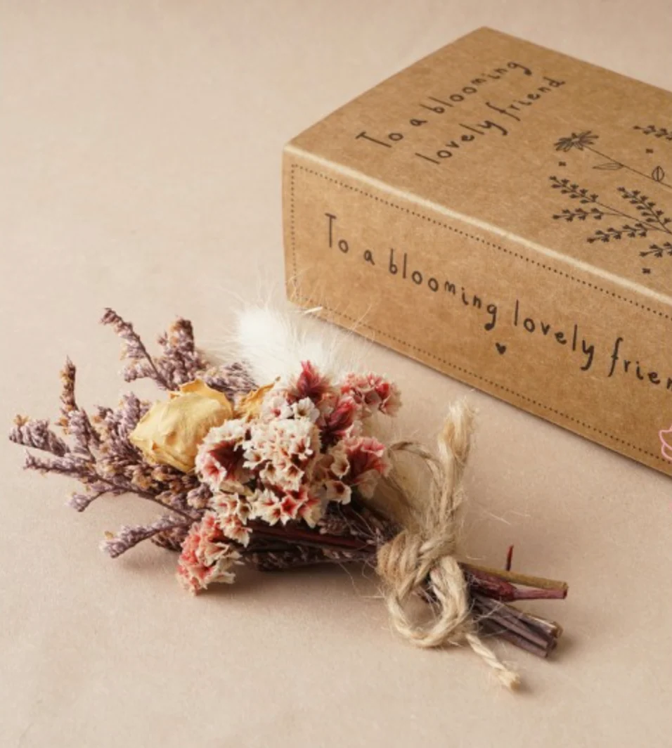 Mini Dried Flower Bouquet - Image 4