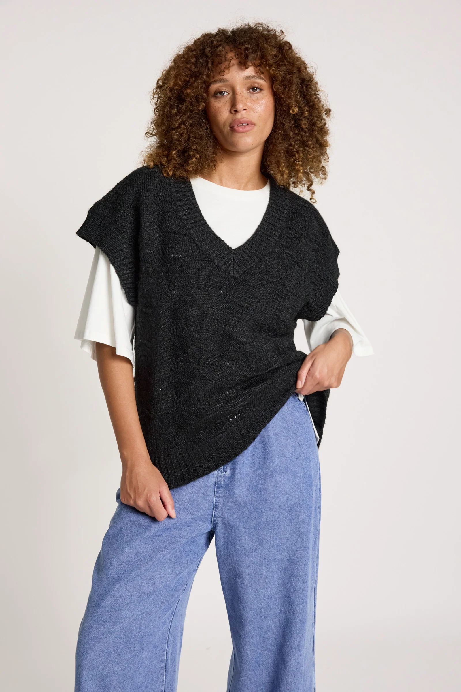 Orin Knit Vest - Black - Image 2