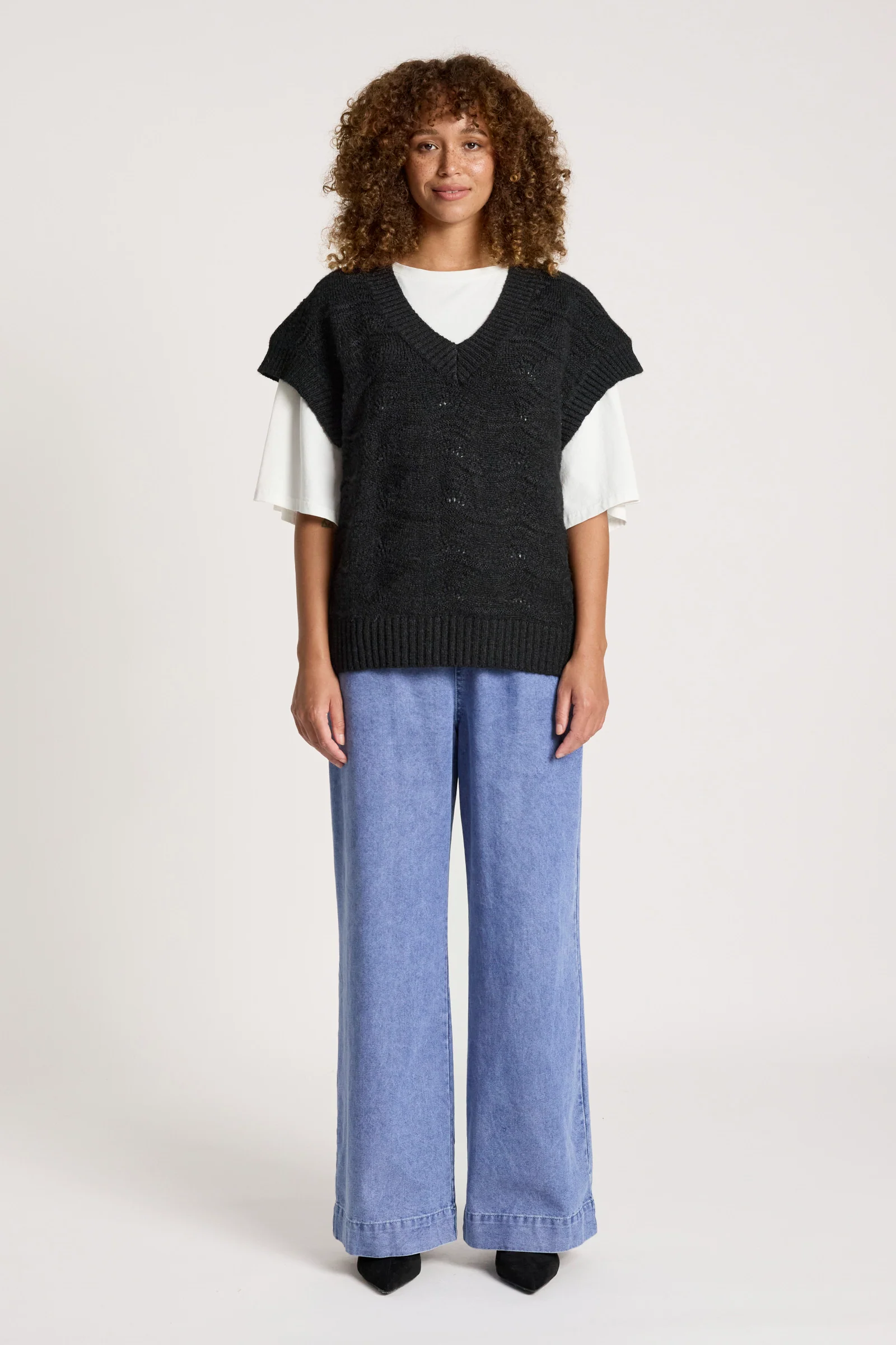 Orin Knit Vest - Black - Image 3