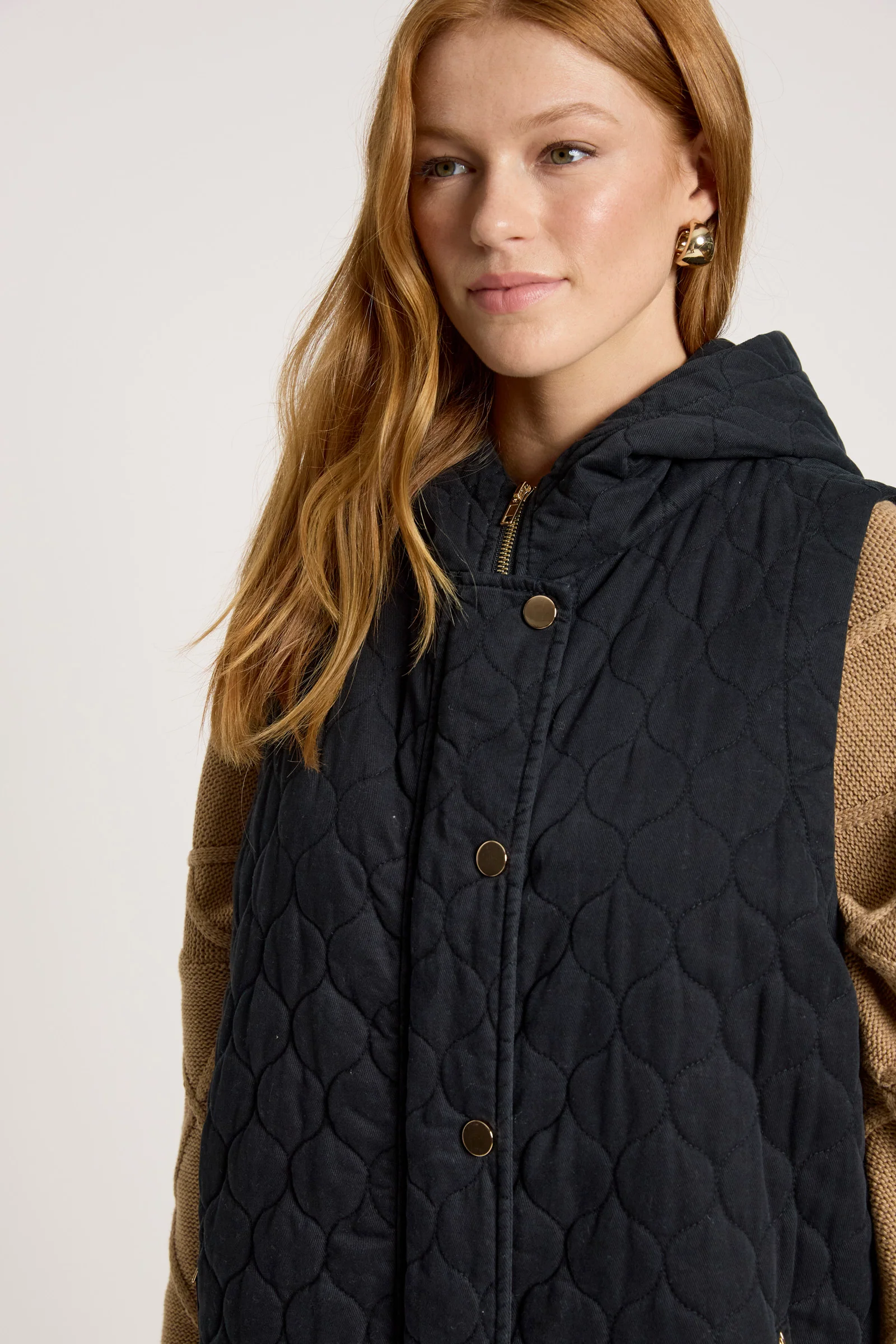 Sansi Quilted Long Vest - Black - Image 7