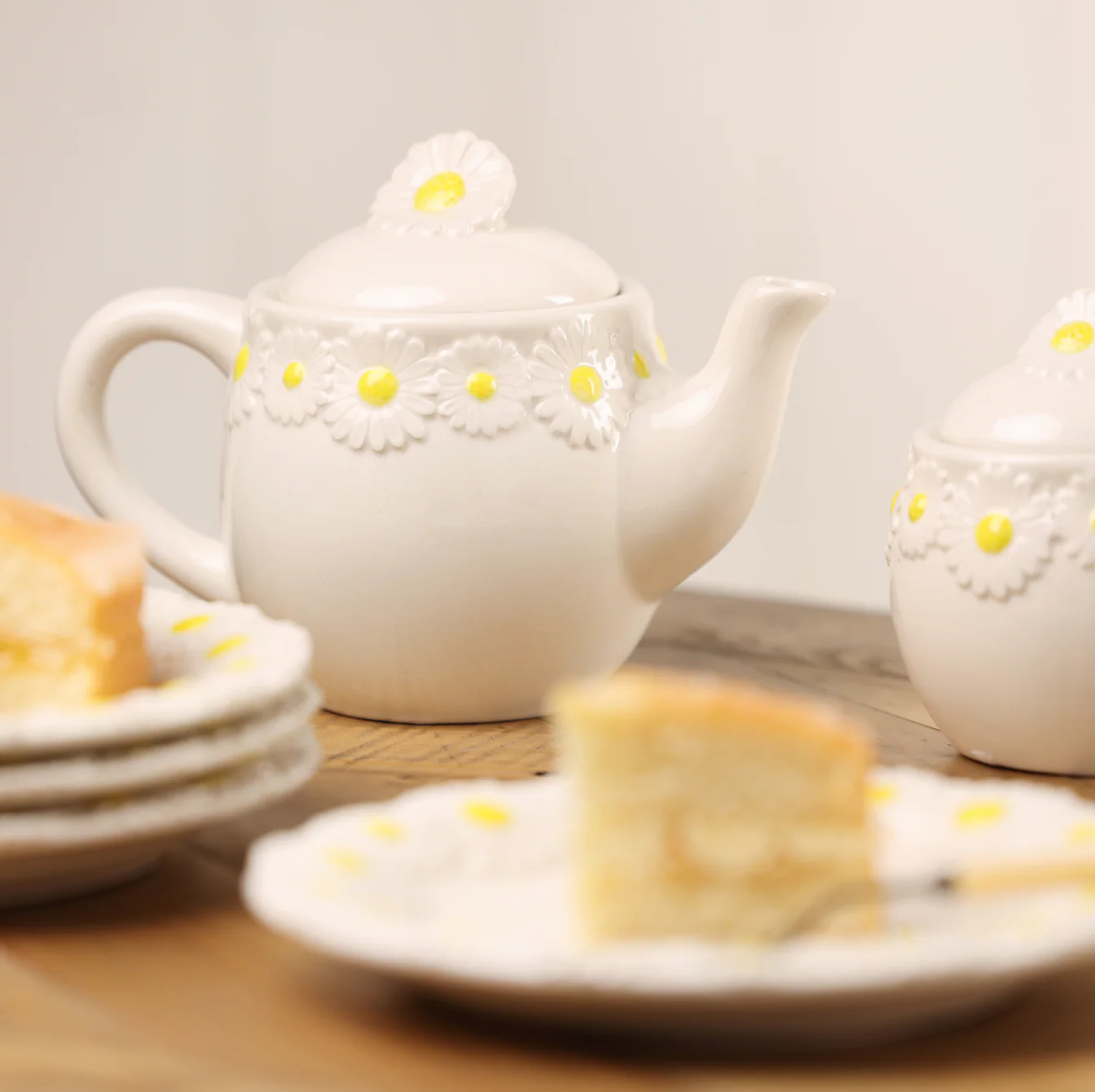 The Cottage Garden Teapot - Image 2